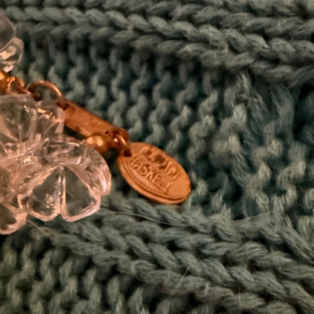 Vintage Clear glass floral necklace by Miriam Haskell 30 inches long RARE - Picture 2 of 3